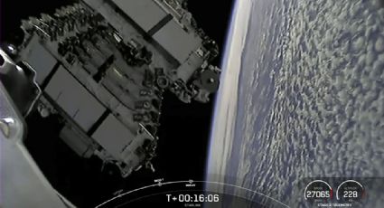 ¡Al infinito y más allá! SpaceX lanza 53 satélites de su red de internet Starlink desde Florida