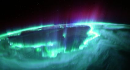 ¡Espectacular! Aurora boreal  verde en forma de anillo es captada desde el espacio: FOTOS