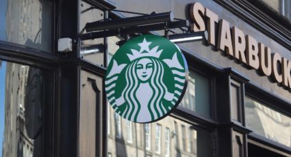 ¡Enloqueció! Cliente de Starbucks apuntó con un arma a trabajadora porque su pedido NO tenía QUESO