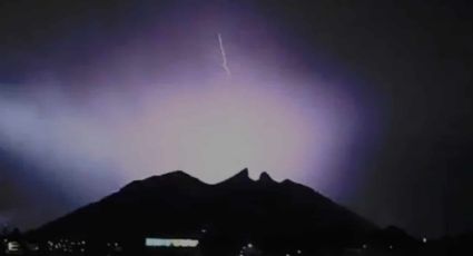 ¿El FIN del MUNDO? Captan rayos y truenos apocalípticos en Monterrey, cerca a la frontera de EU