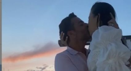 Ximena Duque se come a BESOS a su esposo y hasta lo OBLIGA a hacer algo que él ODIA: VIDEO