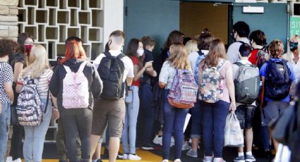 ¿Escuelas en RIESGO? Rebrote de contagios Covid-19 en CAMPAMENTOS de verano activa  alertas en EU