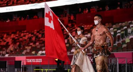 Pita Taufatofua, de Tonga, se roba las miradas en la inauguración de los Juegos Olímpicos al mostrar su aceitoso cuerpo (FOTOS)