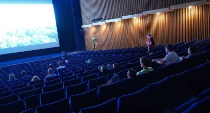 ¡Descarado! Mujer encuentra a su marido con la AMANTE en el cine: VIDEO