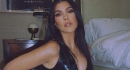 Kourtney Kardashian deslumbra con BRILLANTE bikini en atrevidas FOTOS