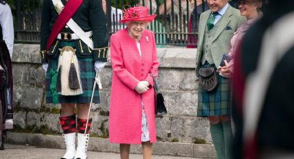 Reina Isabel II comienza sus vacaciones y se reencuentra con un AMIGO muy especial: FOTO