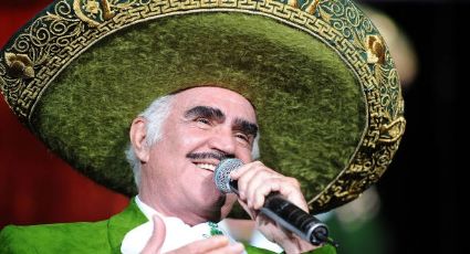 Vicente Fernández continúa mejorando; ya puede decir "sí" o "no" a través de movimientos