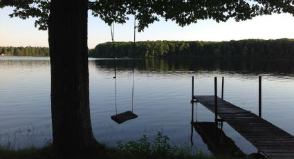 Hombre murió por salvar a dos niños que se ahogaban en lago de Michigan