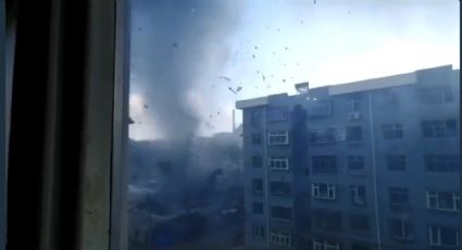 ¡Aterrador! Tornado INESPERADO barre con una provincia de China, ve el VIDEO