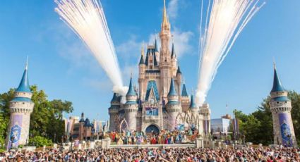 ¡Hay trabajo! Gana 15 dólares por hora como salvavidas en Disney World