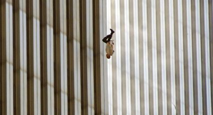 Esta es la historia detrás de la FOTO del hombre que se arrojó al VACÍO tras el atentado del 11-S