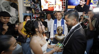 Con la bendición de D10S: Iglesia Maradoniana celebra su primera boda en México