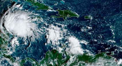 Huracán ‘Lisa’ amenaza costas de Belice, Guatemala y México; sigue su trayectoria