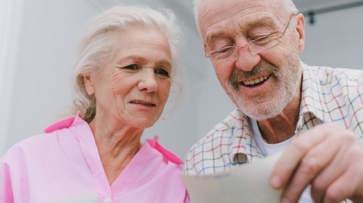 Pensión Bienestar para Adultos Mayores: cómo y cuándo recoger la nueva tarjeta