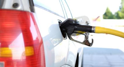 Cada día más cara la gasolina en California: alcanza precio récord y coquetea con los CINCO dólares por galón