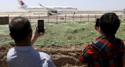 ¡Tragedia! Avión se estrella en China con 132 personas a bordo; esto es TODO lo que se sabe