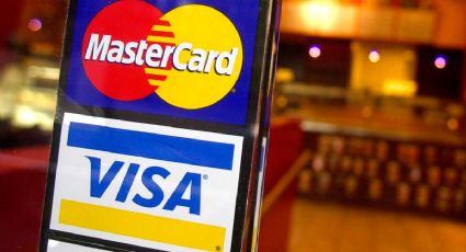 Cada vez más aislados: Visa y Mastercard suspenden sus operaciones en Rusia
