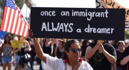 DREAMERS ya podrán renovar el DACA por internet; te decimos cómo hacerlo PASO a PASO