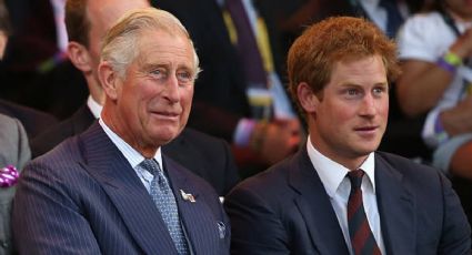 ¿Siguen los problemas en la realeza? Príncipe Harry evita hablar sobre Carlos de Gales