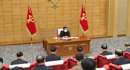 Kim Jong-un acepta que el brote de covid-19 que enfrenta su país "es un gran desastre"