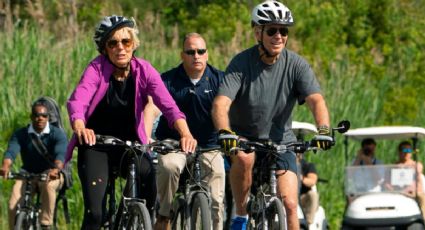 ¡Presidente! Joe Biden sufre caída durante paseo en bicicleta: VIDEO