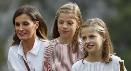 ¿Por qué la reina Letizia no deja que sus hijas Leonor y Sofía convivan con otras 'royals'?