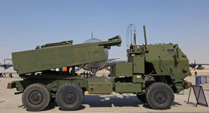 Potentes lanzamisiles 'Himars' de EU llegan a Ucrania; alcanzarían objetivos a más de 200 km