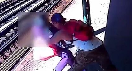¡Inhumano! Empujan a mujer a las vías del metro en NY y sobrevive; el agresor ya fue detenido: VIDEO