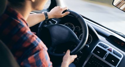 ¿Qué son los puntos ciegos en el auto? Así puedes evitar accidentes