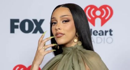 (Video) ¿La nueva Britney pelona? Doja Cat se rapa y se rasura las cejas en plena transmisión vivo; así luce ahora