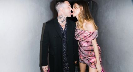 Behati Prinsloo es vista apoyando a Adam Levine durante su primer show tras escándalo de infidelidad