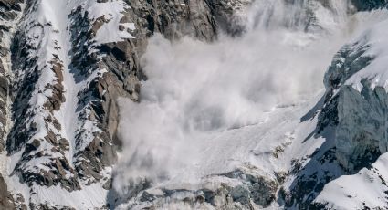 Tragedia en el Tíbet: avalancha deja al menos 8 muertos y continúa la búsqueda