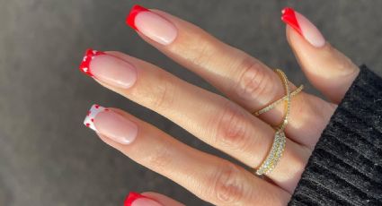 Los 5 mejores diseños de uñas francesas de colores para lucir unas manos perfectas y bonitas