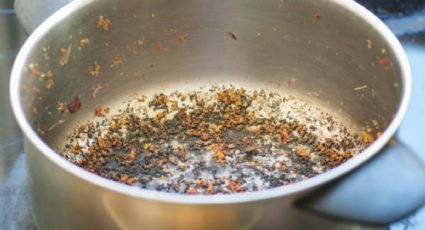 1 ingrediente de cocina bastará para limpiar tus ollas quemadas en 5 minutos