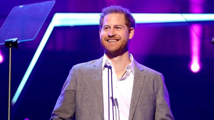 Sonriente, así se vio al Príncipe Harry en Estados Unidos tras audiencia en Inglaterra | VIDEO