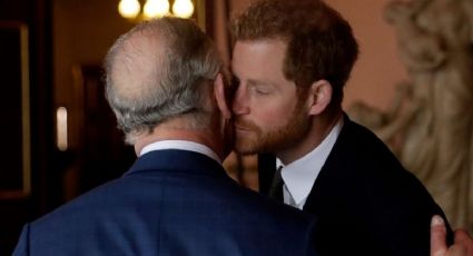 ¿Arrepentido? Las pistas que muestran que Harry está deseando reconciliarse con la Familia Real