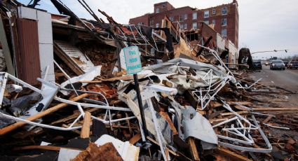 Tornados en EU causan la muerte de al menos 70 personas; estados se quedan sin electricidad