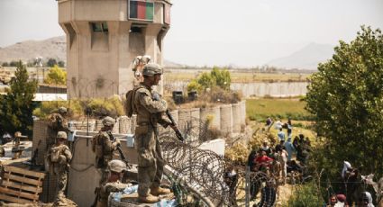 Embajada de EU en Afganistán insta a sus ciudadanos a mantenerse alejados del aeropuerto de Kabul