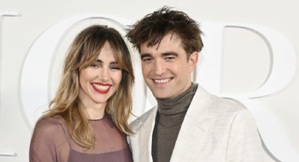 Robert Pattinson y Suki Waterhouse debutan en la alfombra roja tras 4 años de noviazgo