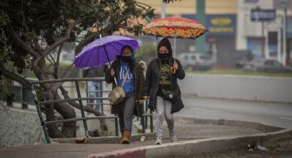 ¡Saca el paraguas! Frente frío 29 trae más LLUVIAS y bajas temperaturas este fin de semana