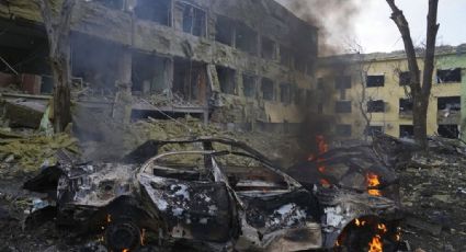 “Crimen de guerra”: así fue el bombardeo ruso que DESTRUYÓ un hospital infantil en Ucrania (FOTOS)