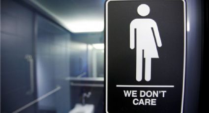 ¡Trunfó la diversidad! Joven transgénero gana juicio a su escuela por prohibirle usar el baño de niños