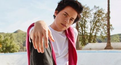 Cole Sprouse, de Riverdale, rompe las reglas de Instagram y comparte FOTO de su ‘gran’ trasero