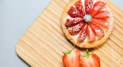 Este es el postre cremoso de fresas sin horno ideal para Navidad; ¡solo lleva 5 ingredientes!