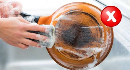 Cómo ELIMINAR el sarro negro de tus sartenes con aceite de COCO en 5 minutos